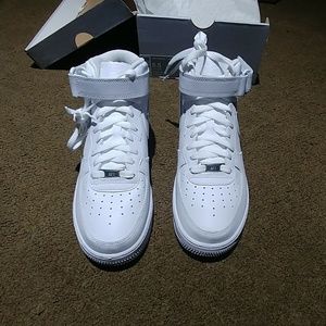 Air Force 1 Mid